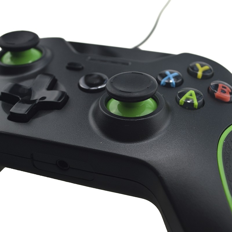 Проводной геймпад Xbox One WIRED CONTROLLER